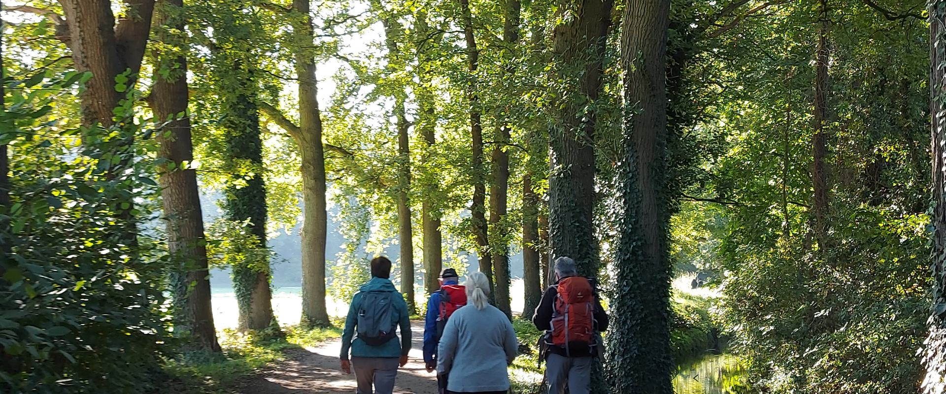 Veranstaltung: PILGERTAG - 15km-Runde rund um Schloss Lembeck - 17. Oktober 2026 in Treffpunkt: Parkplatz am Wasserschloss Lembeck